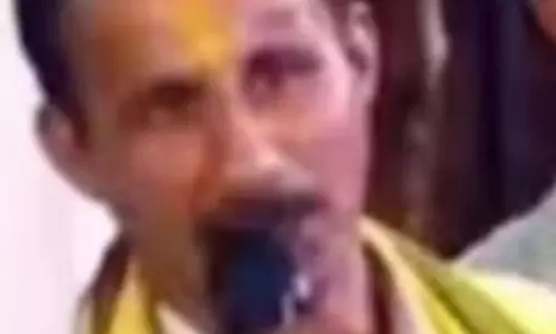 शादी नहीं होने की बात अनिरुद्धाचार्य से कर चर्चित हुआ था युवक, इसी चक्कर में हो गई हत्या शादी नहीं होने की बात अनिरुद्धाचार्य से कर चर्चित हुआ था युवक, इसी चक्कर में हो गई हत्या