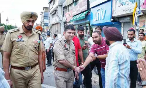 Ludhiana: पुलिस ने निवासियों से जुड़ने के लिए ‘वॉक अ टॉक’ कार्यक्रम शुरू किया