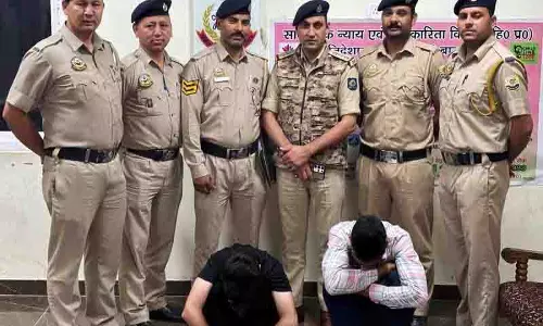 Haryana के दो युवकों से 105 ग्राम हेरोइन जब्त
