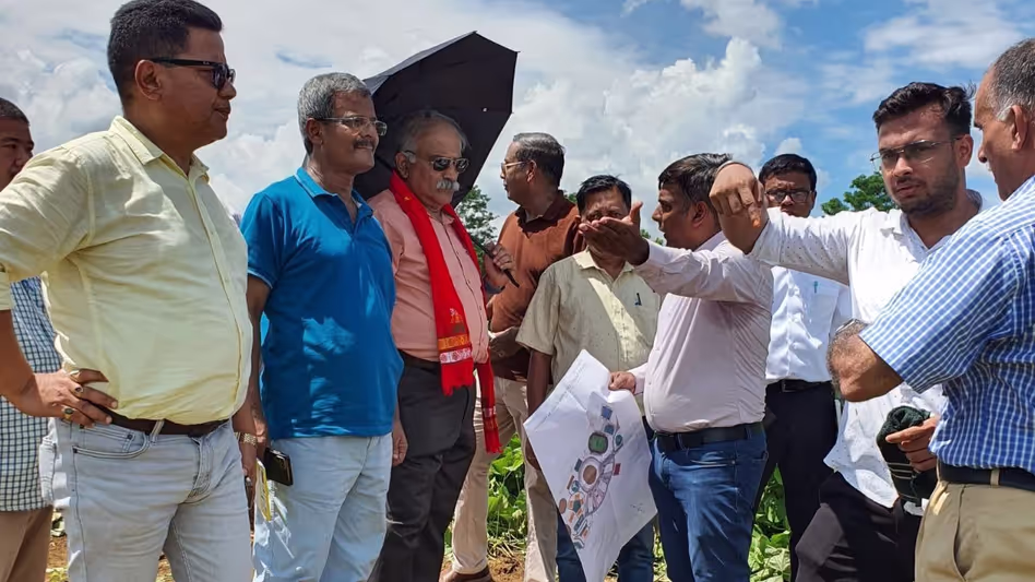 उच्चस्तरीय टीम ने कार्बी आंगलोंग में प्रस्तावित सैनिक स्कूल के लिए लांगवोकू स्थल का निरीक्षण किया