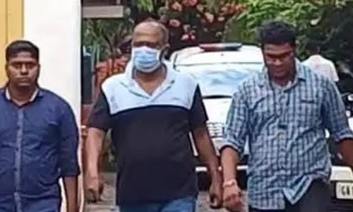 Goa भूमि धोखाधड़ी मामले में मोहम्मद सोहेल को फिर से गिरफ्तार कर पुलिस हिरासत में भेजा गया Goa भूमि धोखाधड़ी मामले में मोहम्मद सोहेल को फिर से गिरफ्तार कर पुलिस हिरासत में भेजा गया