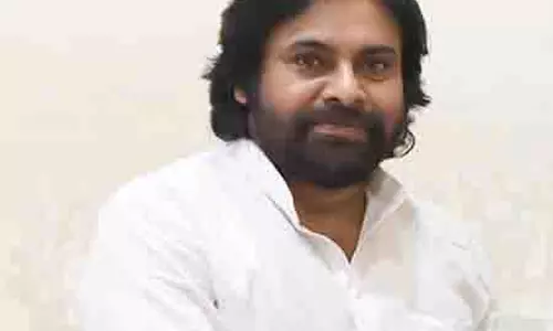 Pawan Kalyan ने ऑस्कर की 2025 की क्लास में शामिल होने के निमंत्रण पर कमल हासन को बधाई दी Pawan Kalyan ने ऑस्कर की 2025 की क्लास में शामिल होने के निमंत्रण पर कमल हासन को बधाई दी