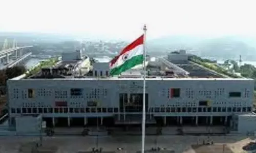 मडकाइकर रिश्वत मामले में FIR पर ACB की याचिका पर हाईकोर्ट ने काशीनाथ शेटे को नोटिस जारी