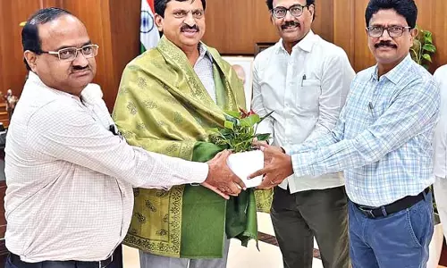 Telangana : 33 लोगों को अतिरिक्त कलेक्टर के पद पर पदोन्नत किया Telangana : 33 लोगों को अतिरिक्त कलेक्टर के पद पर पदोन्नत किया