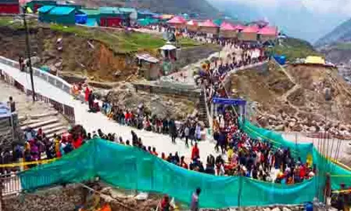 Uttarakhand में भारी बारिश के कारण चार धाम यात्रा 24 घंटे के लिए स्थगित