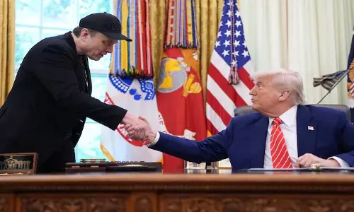 Elon Musk ने ट्रम्प के बिग ब्यूटीफुल बिल के सीनेट ड्राफ्ट की आलोचना की Elon Musk ने ट्रम्प के बिग ब्यूटीफुल बिल के सीनेट ड्राफ्ट की आलोचना की