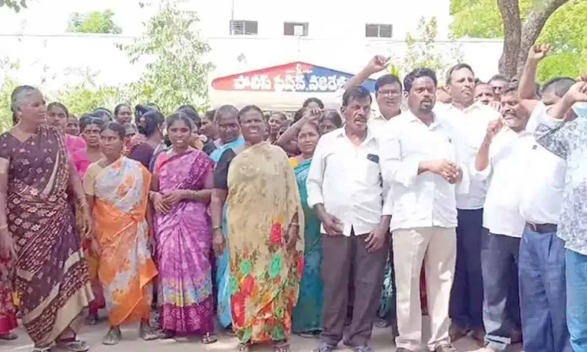 Telangana: पूर्व विधायक लिंगैया को शांति भंग करने वाला करार दिया गया