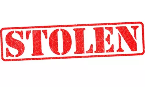 Jammu: चन्नी रामा में घर से 8 लाख रुपये का सोना और 15000 रुपये नकद चोरी Jammu: चन्नी रामा में घर से 8 लाख रुपये का सोना और 15000 रुपये नकद चोरी