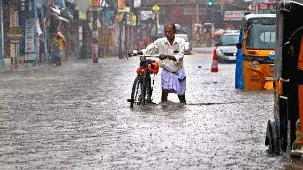 Kerala: अगले कुछ घंटों में भारी बारिश की संभावना, इन जिलों के लोग रहें सतर्क