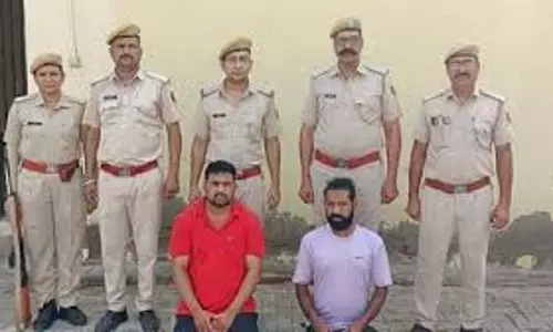 Hanumangarh : ड्रग्स तस्करी का भंडाफोड़, 72 लाख की हेरोइन बरामद Hanumangarh : ड्रग्स तस्करी का भंडाफोड़, 72 लाख की हेरोइन बरामद