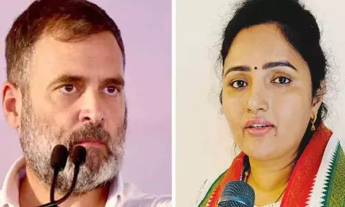 महिला कांग्रेस उपाध्यक्ष ने महिला अधिकारों को कमजोर करने की मनुस्मृति साजिश की निंदा की
