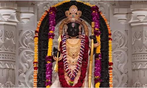 रामलला के लिए 10 करोड़ का स्वर्ण झूला तैयार, भव्यता की नई मिसाल रामलला के लिए 10 करोड़ का स्वर्ण झूला तैयार, भव्यता की नई मिसाल