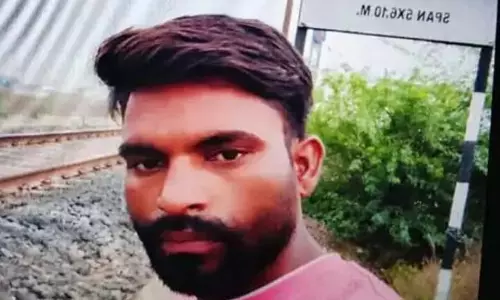 Indore : नशे में पत्नी से झगड़ा, फिर चौथी मंजिल से कूद गया मजदूर Indore : नशे में पत्नी से झगड़ा, फिर चौथी मंजिल से कूद गया मजदूर