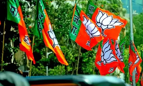 भाजपा 50 का आंकड़ा पार नहीं करेगी, इसलिए चुनाव आयोग ने जारी किए दिशा-निर्देश