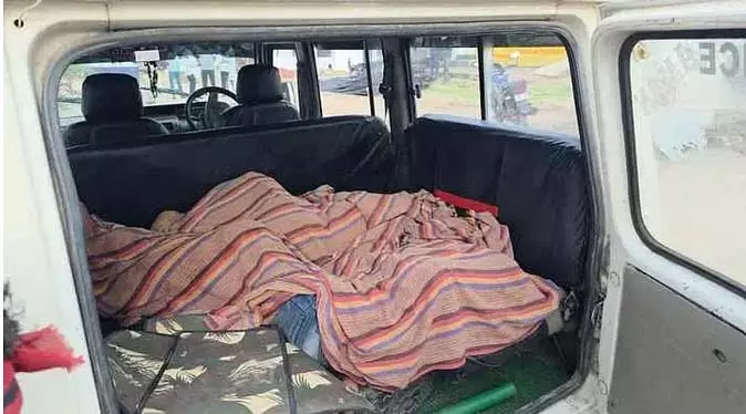 Chhatarpur : तालाब में डूबने से सगे तीन भाई-बहनों की मौत Chhatarpur : तालाब में डूबने से सगे तीन भाई-बहनों की मौत
