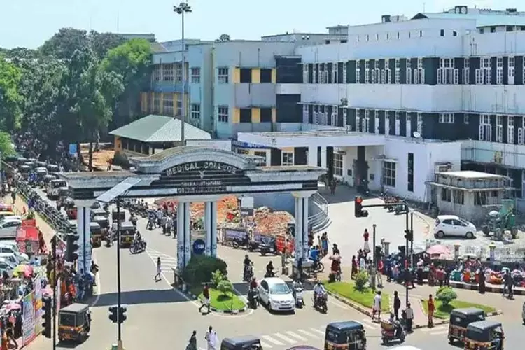 Kerala सरकार ने मेडिकल कॉलेजों को दिए जाने वाले 146 करोड़ रुपये की कटौती की Kerala सरकार ने मेडिकल कॉलेजों को दिए जाने वाले 146 करोड़ रुपये की कटौती की