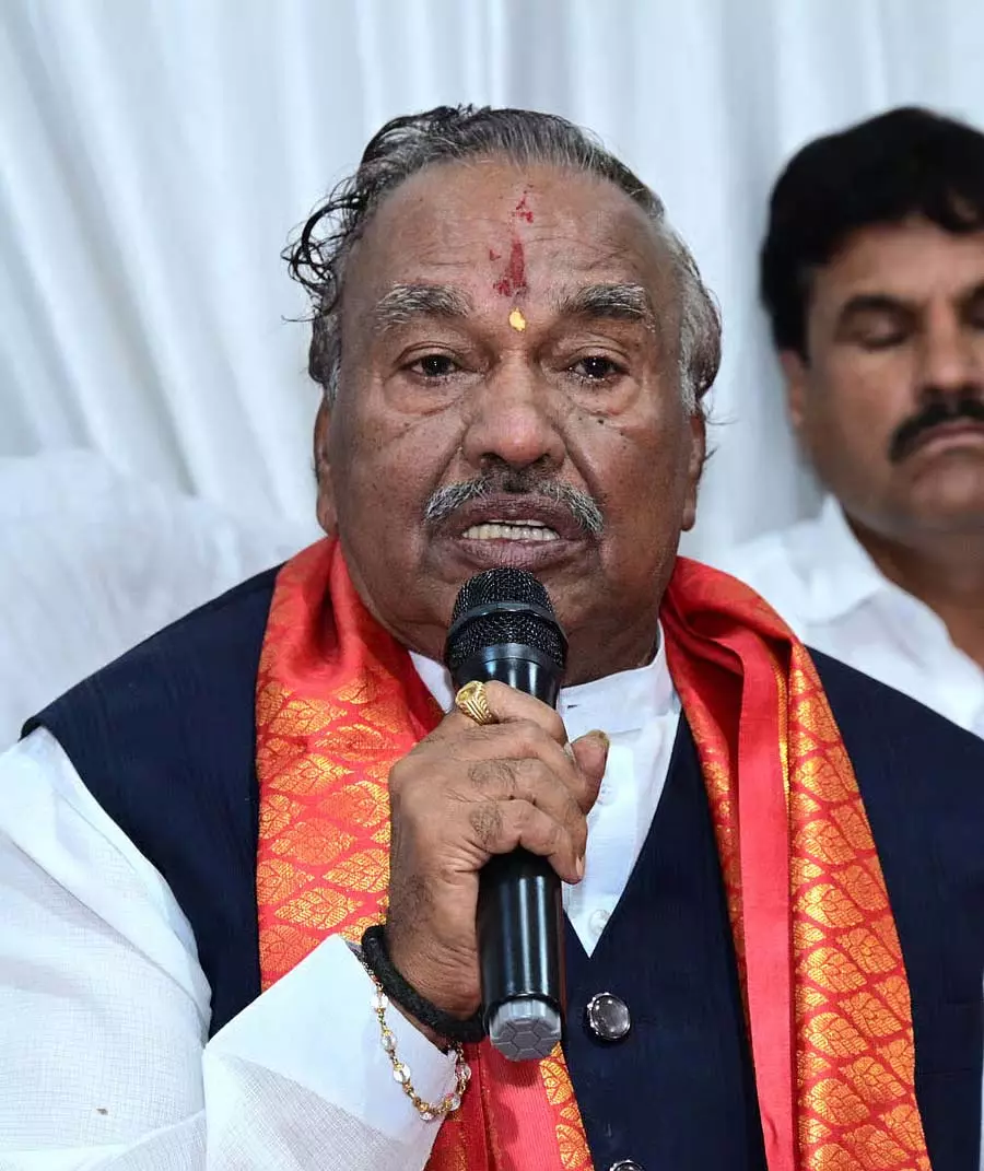 Karnataka : शेफर्ड नेताओं ने के.एस. ईश्वरप्पा को वापस लाने पर जोर दिया Karnataka : शेफर्ड नेताओं ने के.एस. ईश्वरप्पा को वापस लाने पर जोर दिया