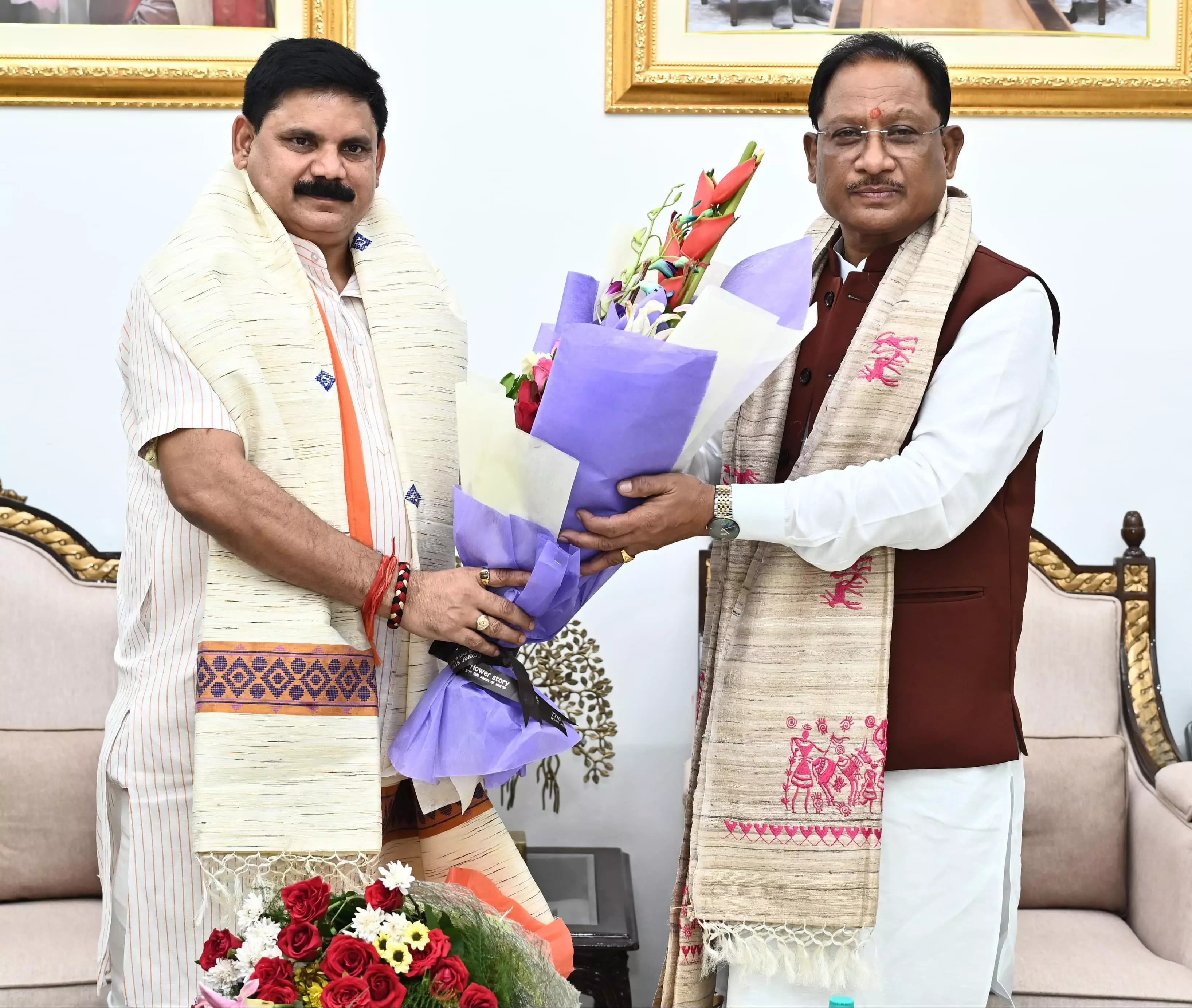 CM विष्णुदेव साय से केंद्रीय राज्य मंत्री सतीश चंद्र दुबे ने की मुलाकात CM विष्णुदेव साय से केंद्रीय राज्य मंत्री सतीश चंद्र दुबे ने की मुलाकात