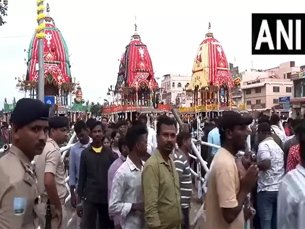Odisha: वार्षिक रथ यात्रा के चौथे दिन पुरी में उमड़े श्रद्धालु Odisha: वार्षिक रथ यात्रा के चौथे दिन पुरी में उमड़े श्रद्धालु