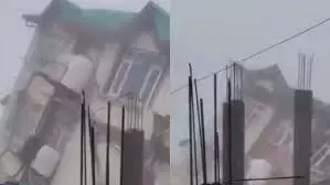 Shimla: भट्टाकुफर में ताश के पत्तों की तरह ढही इमारत Shimla: भट्टाकुफर में ताश के पत्तों की तरह ढही इमारत