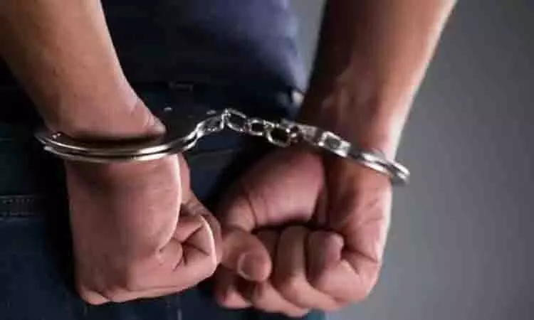 साइबर अपराधियों ने फर्जी शेयर ट्रेडिंग में Chennai के व्यक्ति से 2.26 करोड़ रुपये ठगे, 4 गिरफ्तार साइबर अपराधियों ने फर्जी शेयर ट्रेडिंग में Chennai के व्यक्ति से 2.26 करोड़ रुपये ठगे, 4 गिरफ्तार