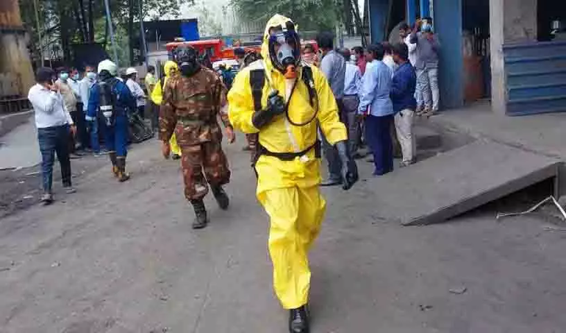 Patancheru रासायनिक संयंत्र में विस्फोट से कई लोगों के मारे जाने की आशंका, दर्जनों घायल Patancheru रासायनिक संयंत्र में विस्फोट से कई लोगों के मारे जाने की आशंका, दर्जनों घायल