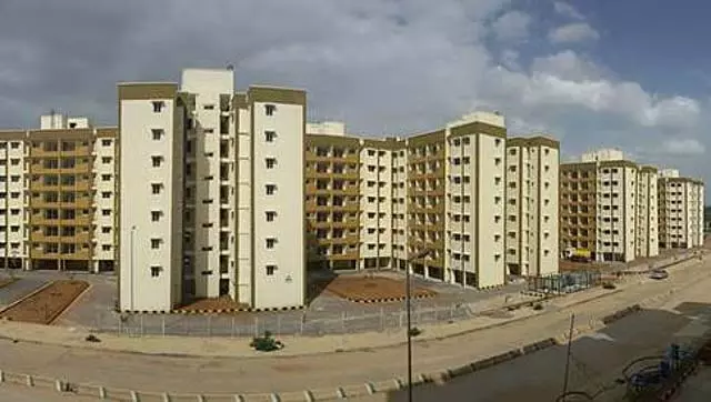 7 मेट्रो शहरों में बिना बिके आवासीय भवनों की संख्या में भारी वृद्धि 7 मेट्रो शहरों में बिना बिके आवासीय भवनों की संख्या में भारी वृद्धि