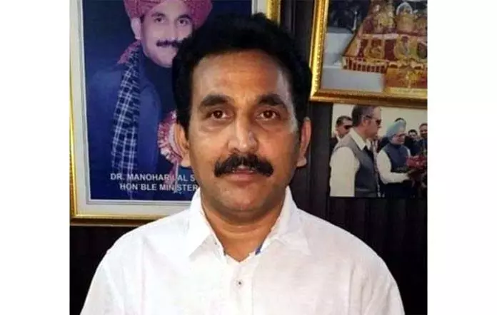 Jammu: डॉ. मनोहर लाल ने सड़क परियोजनाओं में भेदभाव की निंदा की Jammu: डॉ. मनोहर लाल ने सड़क परियोजनाओं में भेदभाव की निंदा की