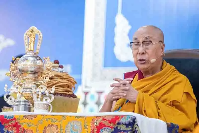मैक्लोडगंज में Dalai Lama के 90वें जन्मदिन के लिए सप्ताह भर चलने वाला समारोह शुरू मैक्लोडगंज में Dalai Lama के 90वें जन्मदिन के लिए सप्ताह भर चलने वाला समारोह शुरू