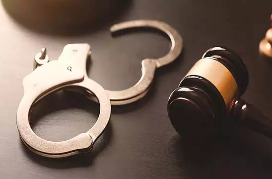 बांदेल लोकल में डकैती, महिला यात्री की हत्या का प्रयास बांदेल लोकल में डकैती, महिला यात्री की हत्या का प्रयास