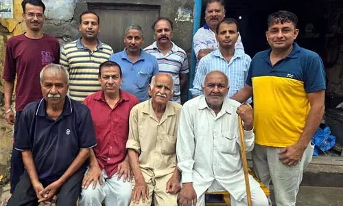 Kurukshetra : बिजली बिलों में बढ़ोतरी से आटा चक्की संचालकों में रोष Kurukshetra : बिजली बिलों में बढ़ोतरी से आटा चक्की संचालकों में रोष