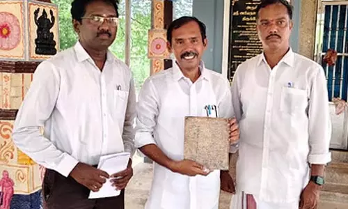 कंदवरायणपट्टी मंदिर में प्राचीन तांबे की प्लेट पर शोध किया गया कंदवरायणपट्टी मंदिर में प्राचीन तांबे की प्लेट पर शोध किया गया