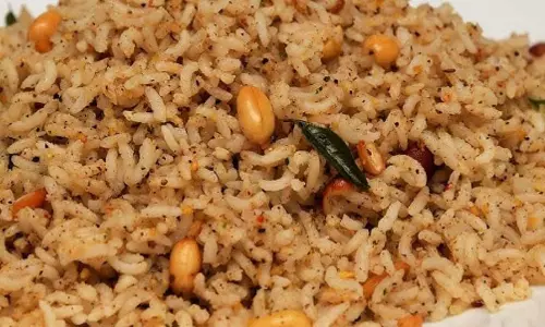 Peanut Rice: दोपहर और रात के खाने के लिए एक बढ़िया विकल्प Peanut Rice: दोपहर और रात के खाने के लिए एक बढ़िया विकल्प