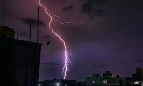 Bihar Weather :  भारी बारिश और बिजली गिरने के चलते मौसम विभाग ने जारी किया बड़ा अलर्ट