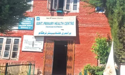 कुपवाड़ा के त्रेहगाम अस्पताल में स्टाफ की कमी से मरीजों की देखभाल प्रभावित