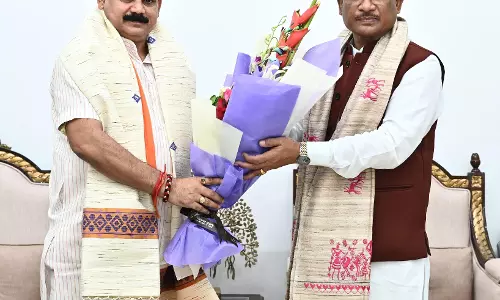 CM विष्णुदेव साय से केंद्रीय राज्य मंत्री सतीश चंद्र दुबे ने की मुलाकात CM विष्णुदेव साय से केंद्रीय राज्य मंत्री सतीश चंद्र दुबे ने की मुलाकात