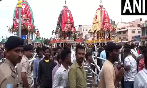 Odisha: वार्षिक रथ यात्रा के चौथे दिन पुरी में उमड़े श्रद्धालु Odisha: वार्षिक रथ यात्रा के चौथे दिन पुरी में उमड़े श्रद्धालु