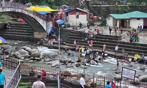 Kangra प्रशासन ने लोगों को नदियों के पास न जाने की सलाह दी Kangra प्रशासन ने लोगों को नदियों के पास न जाने की सलाह दी