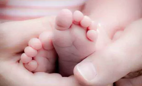 धोखे की शिकार नाबालिग बनी मां, अब सम्मान और न्याय के लिए संघर्ष