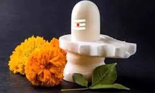 धर्म: कब है सावन का पहला सोमवार और कैसे करें भगवान शिव की पूजा