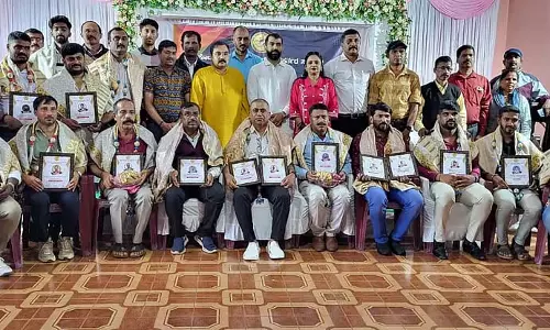 Karnataka : महादानी सकाम्मा की स्मृति में 2 बंदोबस्ती Karnataka : महादानी सकाम्मा की स्मृति में 2 बंदोबस्ती