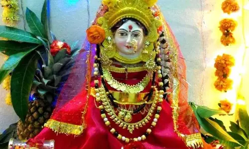 Mangla Gauri Vrat vidhi: इस विधि से करें मंगला गौरी व्रत पूजा, विवाह और ससुराल से जुड़ी बाधाएं होंगी दूर Mangla Gauri Vrat vidhi: इस विधि से करें मंगला गौरी व्रत पूजा, विवाह और ससुराल से जुड़ी बाधाएं होंगी दूर