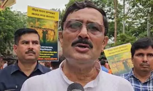 पश्चिम बंगाल में अपराध को टीएमसी का संरक्षण : राहुल सिन्हा पश्चिम बंगाल में अपराध को टीएमसी का संरक्षण : राहुल सिन्हा