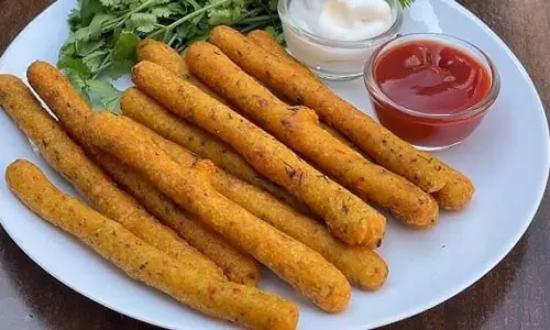 Recipe: बच्चों को बनाकर खिलाएं ये स्वादिष्ट क्रिस्पी पोटैटो फिंगर्स Recipe: बच्चों को बनाकर खिलाएं ये स्वादिष्ट क्रिस्पी पोटैटो फिंगर्स