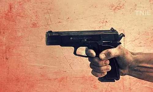 क्रिकेट को लेकर हुआ विवाद: सरकारी स्कूल के शिक्षक ने पुलिस कांस्टेबल को गोली मार दी