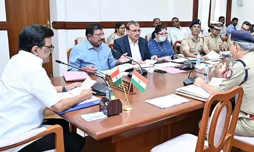 कानून व्यवस्था: मुख्यमंत्री की अध्यक्षता में समीक्षा बैठक कानून व्यवस्था: मुख्यमंत्री की अध्यक्षता में समीक्षा बैठक