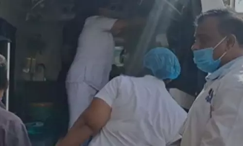 GOA: स्कूटर सवार हमलावर द्वारा एसिड हमले के बाद 17 वर्षीय धारगालिम छात्रा अस्पताल में भर्ती