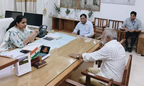 Sriganganagar : जिला प्रशासन की बैठक में निकासी और सौंदर्यकरण योजनाओं पर बनी कार्ययोजना Sriganganagar : जिला प्रशासन की बैठक में निकासी और सौंदर्यकरण योजनाओं पर बनी कार्ययोजना