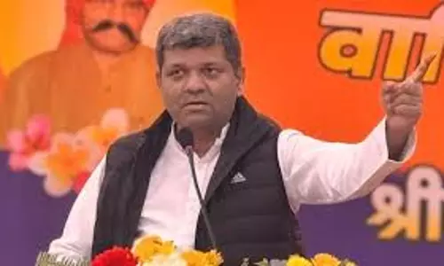 Farrukhabad: कोल्ड स्टोरेज पर मंत्री आशीष पटेल की उपस्थिति Farrukhabad: कोल्ड स्टोरेज पर मंत्री आशीष पटेल की उपस्थिति