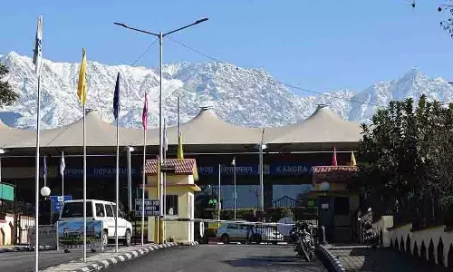 हवाई अड्डे के पास अनुचित कचरा निपटान पर हिमाचल सरकार और कांगड़ा डीसी को HC का नोटिस